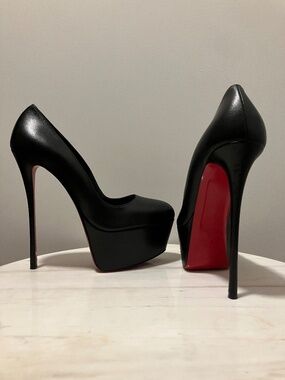 Christian Louboutin Dolly Alta 160